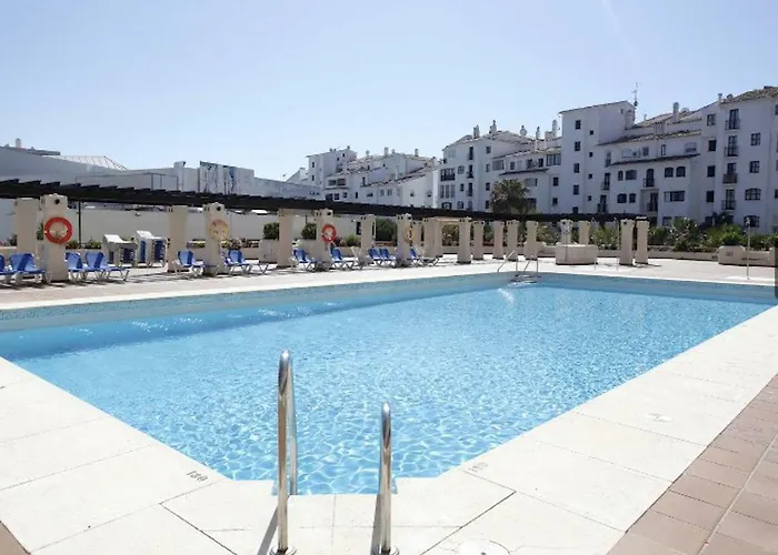 Center Puerto Banus -3 Bedrooms