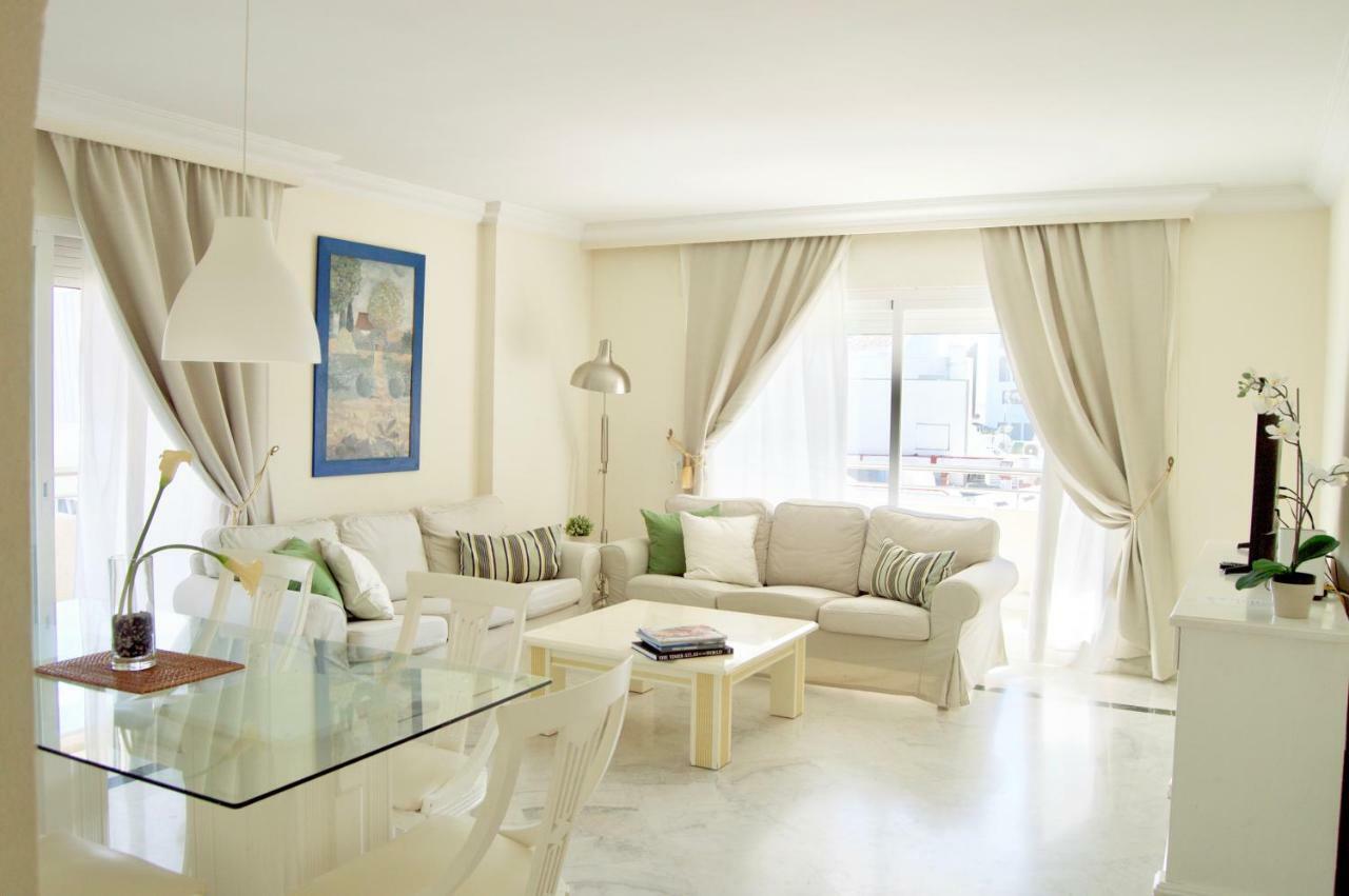 Apartment Center Puerto Banus -3 Bedrooms *